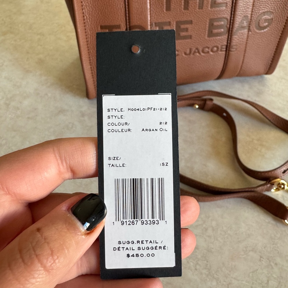 Marc Jacobs The Leather Medium Tote Bag - Picture 6 of 14